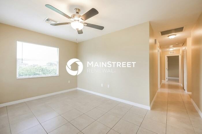 2614 72nd St W - Photo 3 of 16