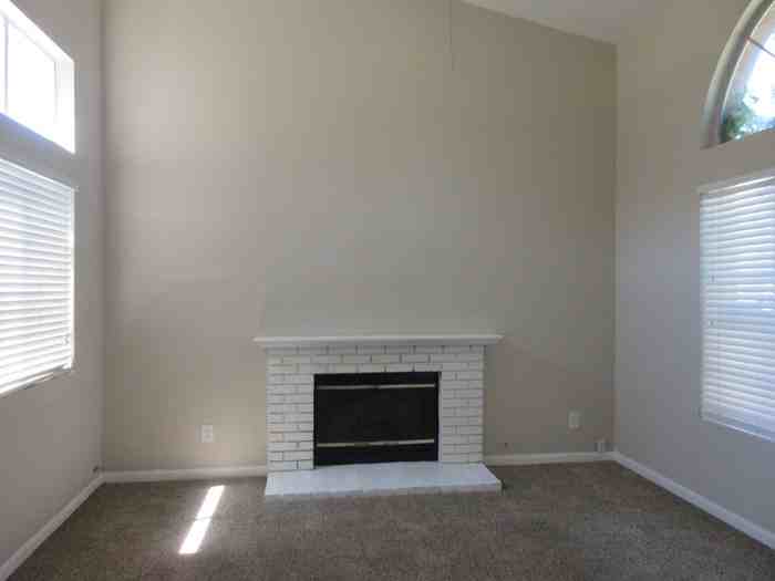 19221 Okeechobee Ln - Photo 3 of 50