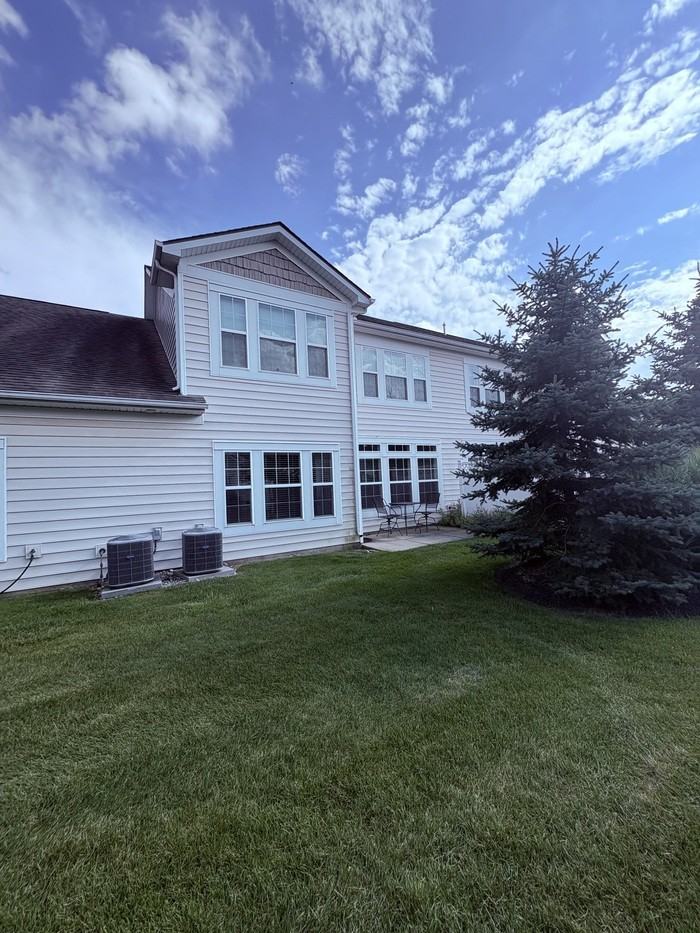 3816 Saint Malo Way #3816 - Photo 3 of 18