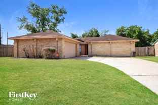 8634 Huntermoor Cir - Photo 1 of 1