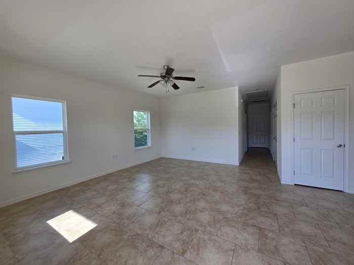6207 Lacey Oak Dr - Photo 3 of 12