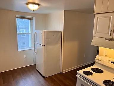 120 W Main St #2 - Photo 2 of 11