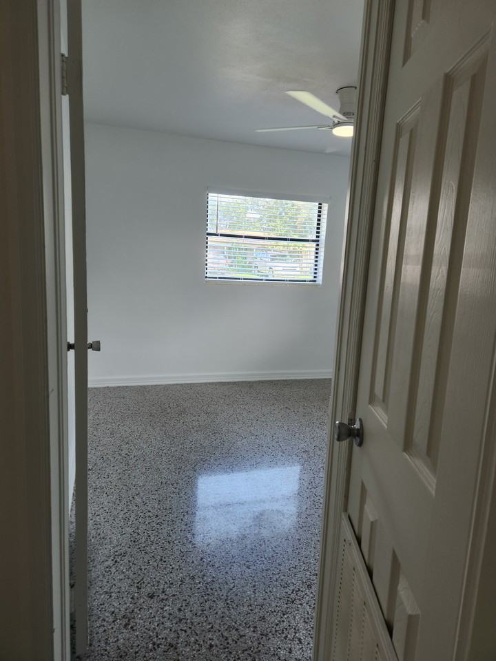 1005 N Bracewell Dr #NA - Photo 2 of 31