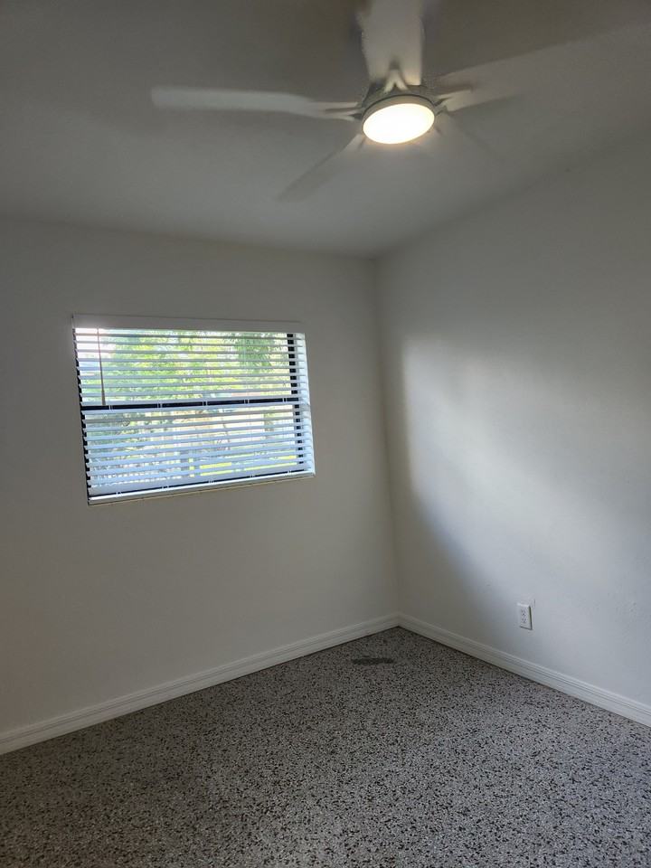 1005 N Bracewell Dr #NA - Photo 5 of 31