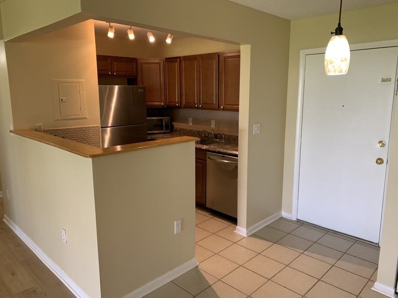 9105 Sw 137th Ter #G - Photo 2 of 10