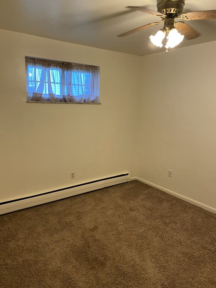 420 Foster St #2 - Photo 4 of 10