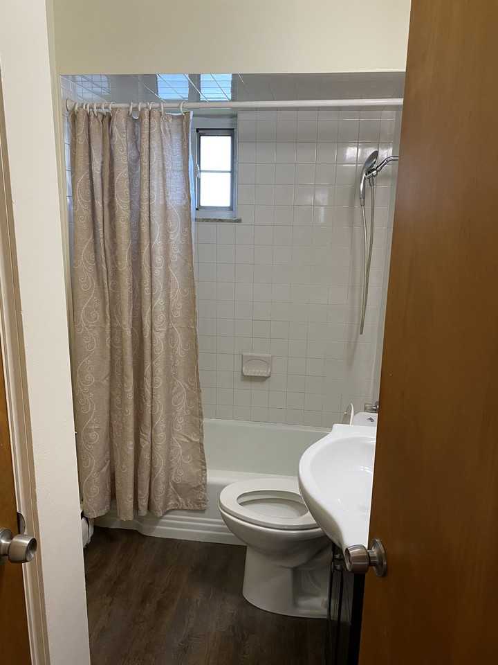 420 Foster St #2 - Photo 5 of 10