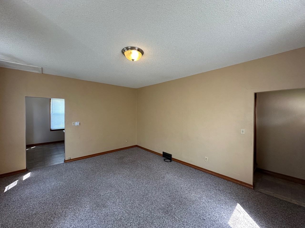 7259 Washington St #1 - Photo 2 of 9