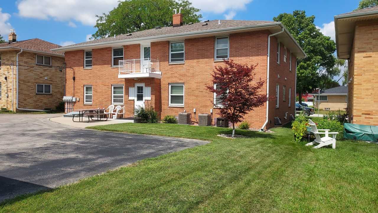 7301 W Tripoli Ave #2 - Photo 2 of 4