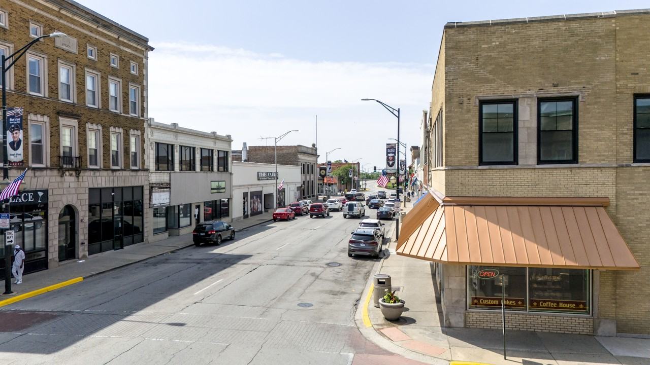 13030 Western Ave #2 - Photo 2 of 19