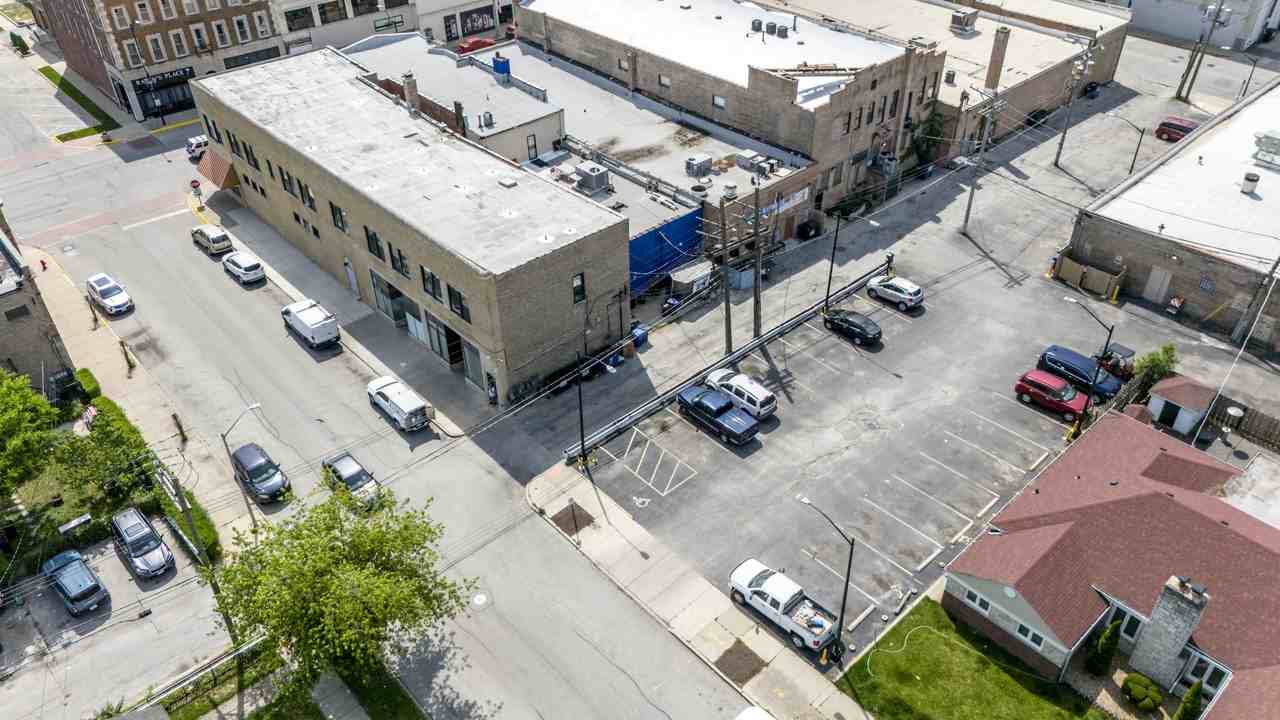 13030 Western Ave #11 - Photo 5 of 8