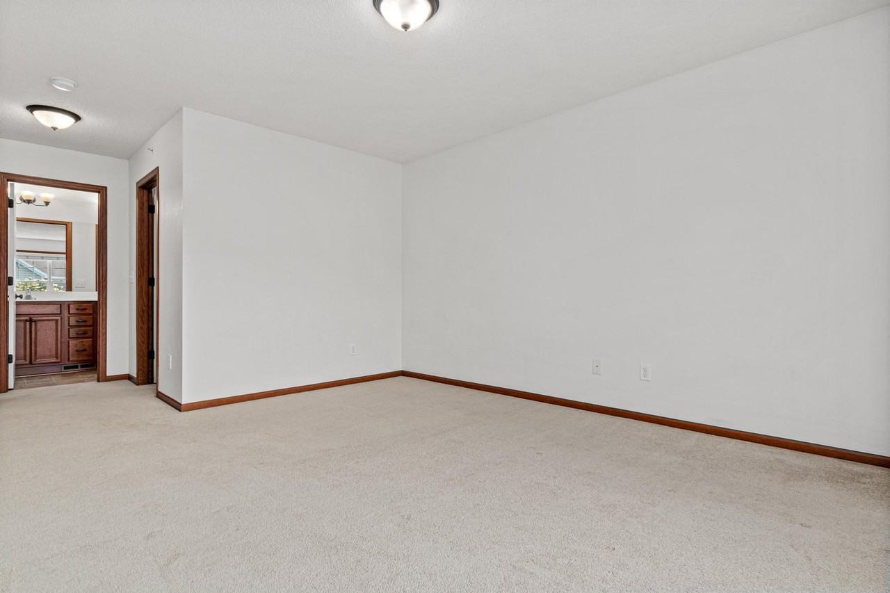 13313 Virginia Ave S #13313 - Photo 7 of 19