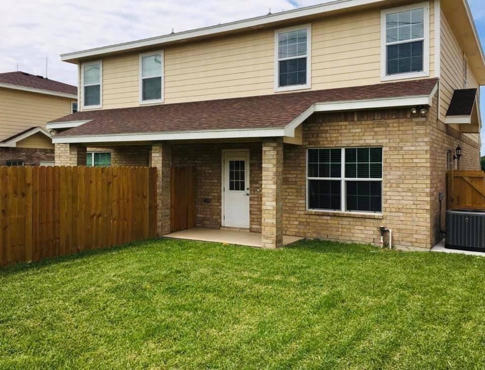 2810 West Phoenix Street #NA - Photo 2 of 10