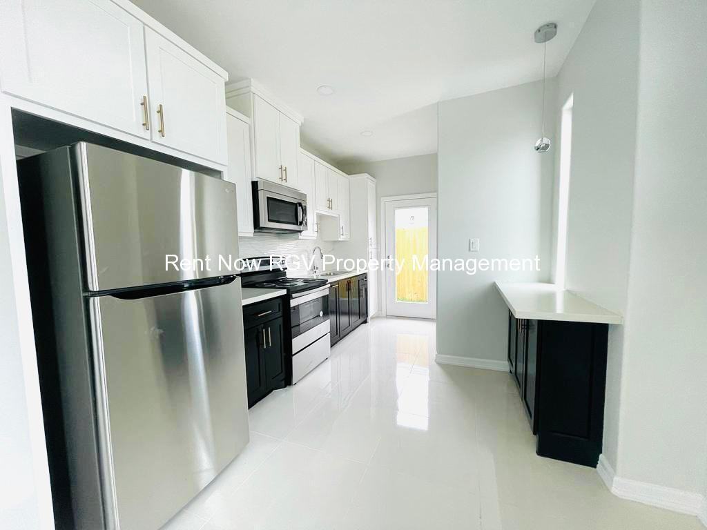 209 W Rutherford Ave #2B2B