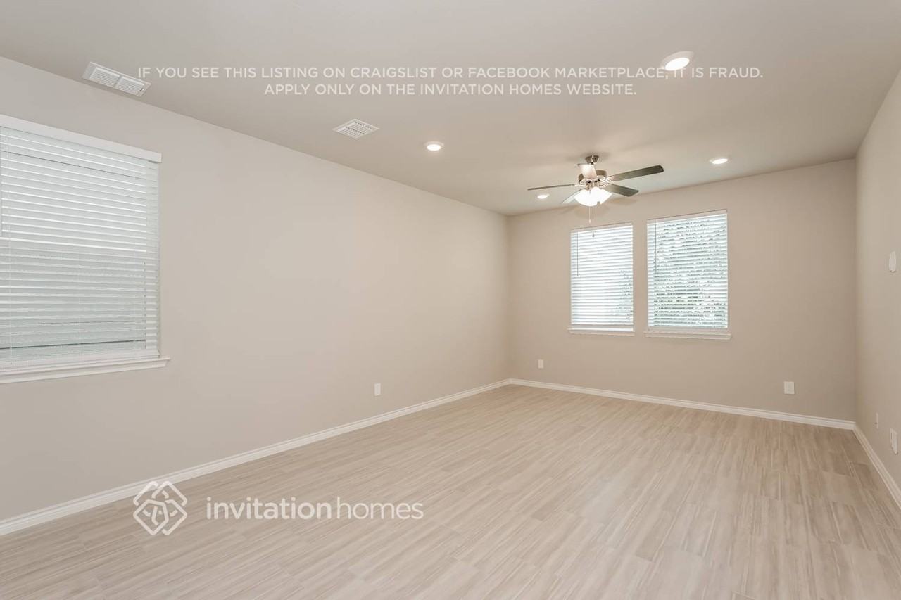 3307 Morning Dove Pathway - Photo 2 of 18