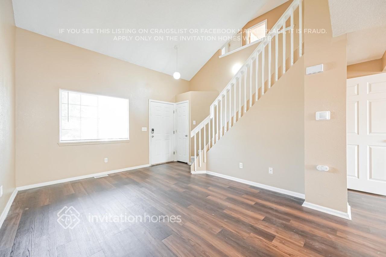 14922 E 50th Dr - Photo 6 of 19