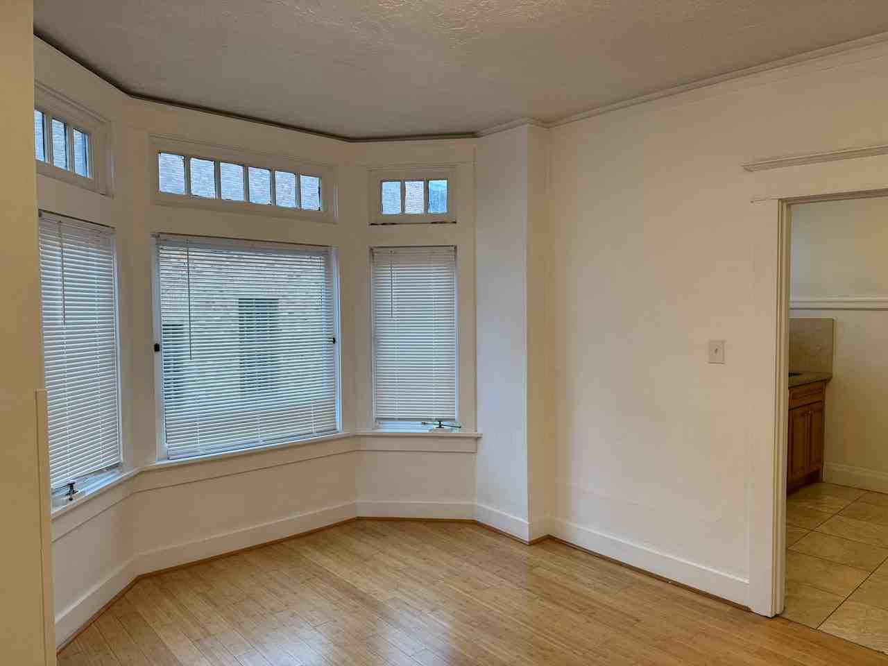 Cumberland Apartments - Photo 7 of 49