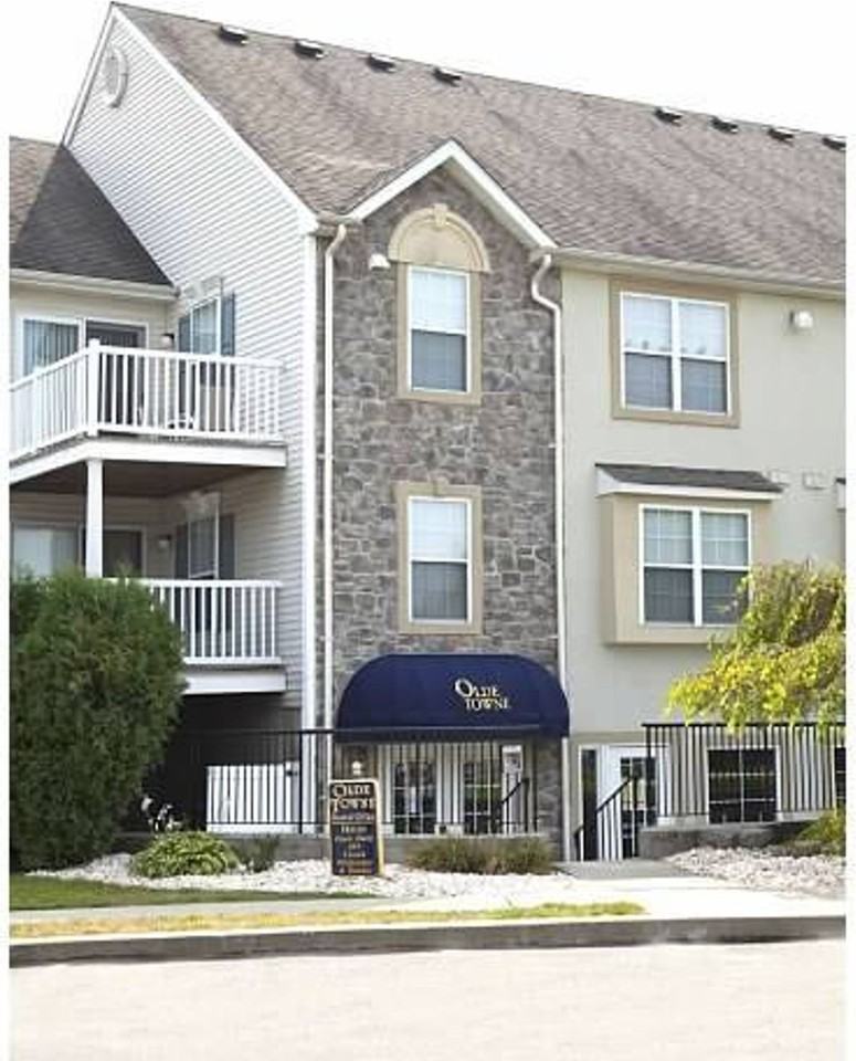 The Apartments at Olde Towne - Photo 4 of 6