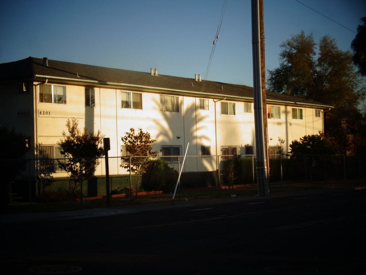 MLK Apartments - Photo 2 of 15