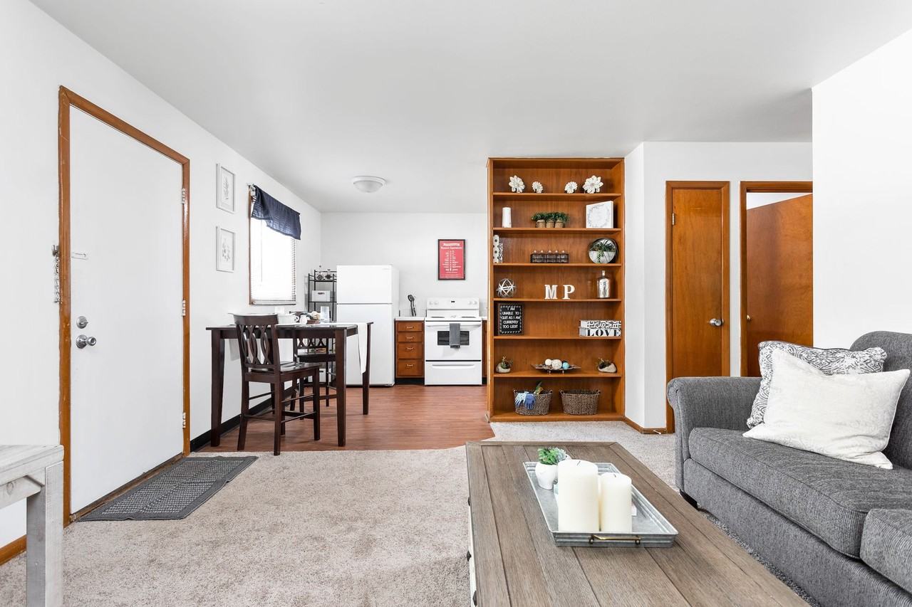 Meadow Park Apartments - Photo 2 of 38