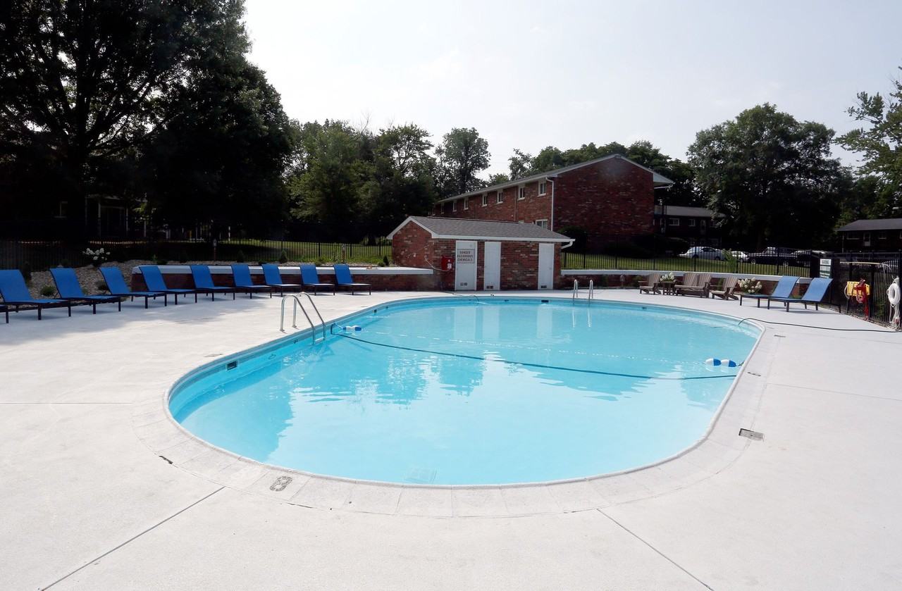 Meadow Park Apartments - Photo 7 of 38