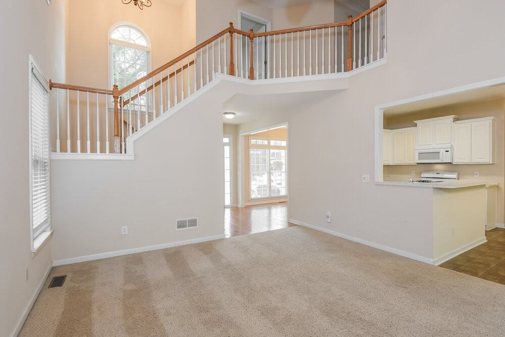3075 Woodbridge Ln - Photo 7 of 18