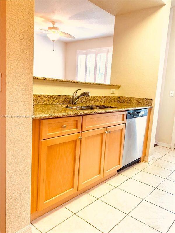 11032 Legacy Dr ##317 - Photo 4 of 11