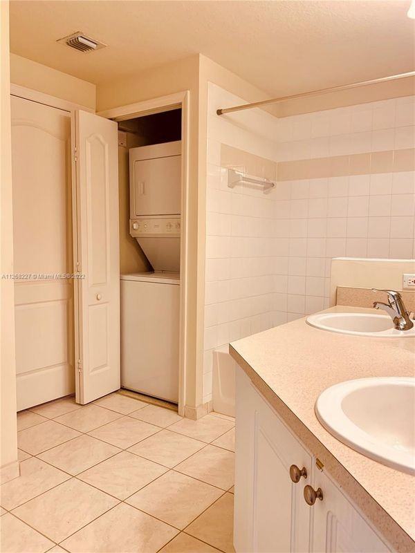 11032 Legacy Dr ##317 - Photo 6 of 11