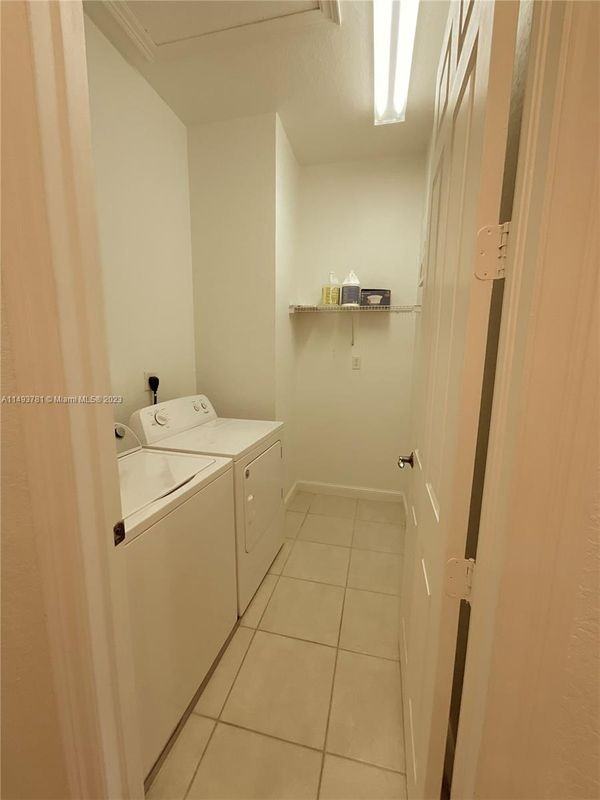 1727 San Benito Way ##15 - Photo 7 of 11