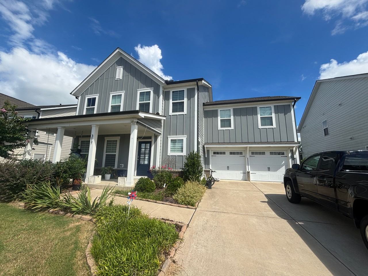 317 Aintree Ave - Photo 2 of 33