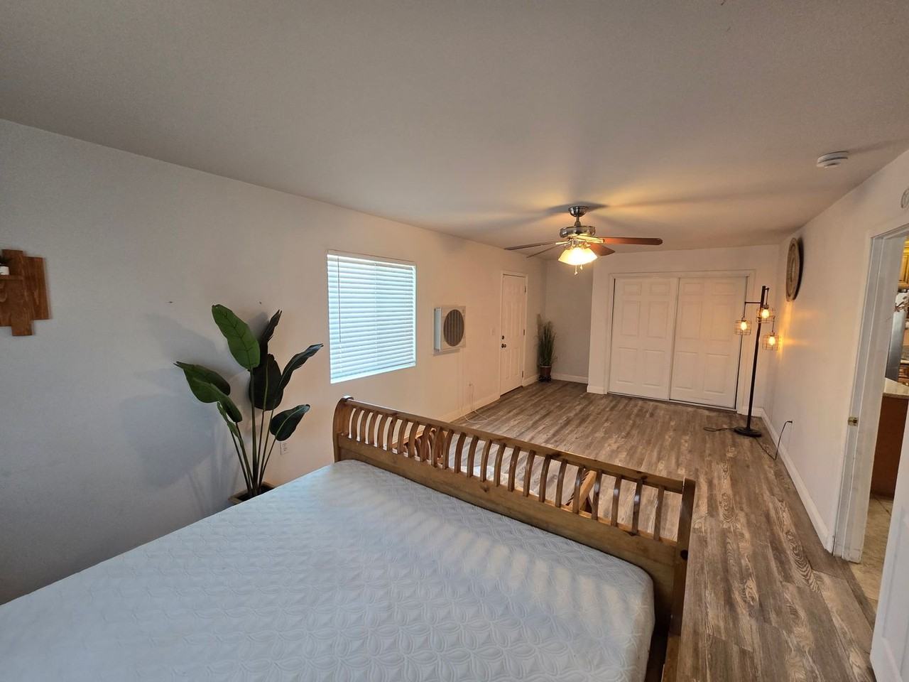 1525 Dakota Ln - Photo 6 of 19