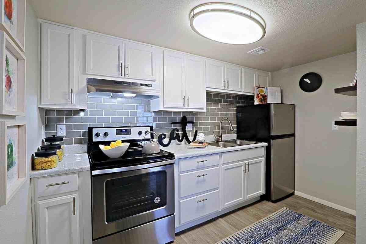 4441 W Bethany Home Rd - Photo 3 of 4