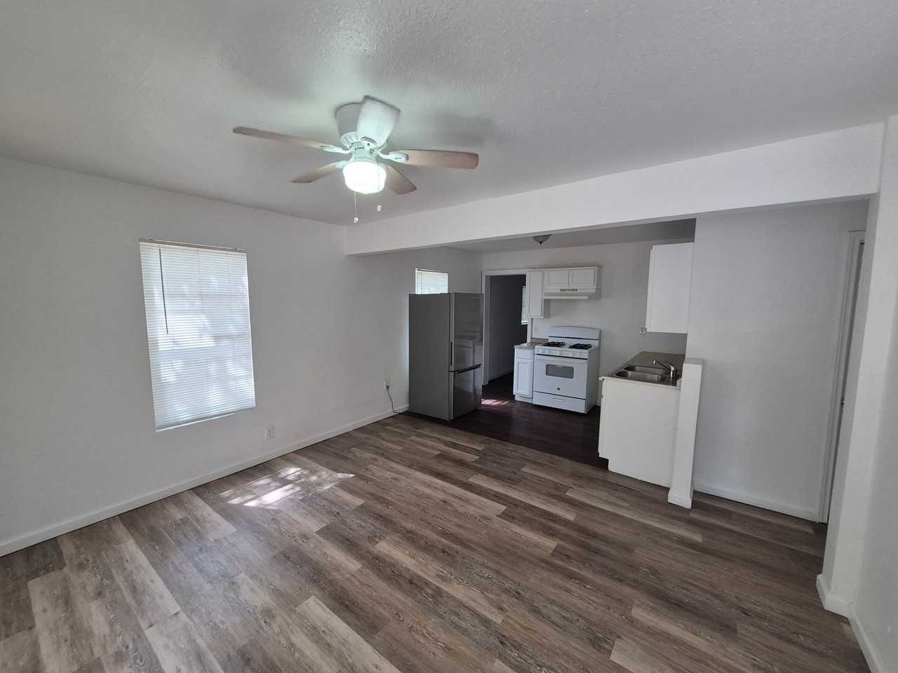 443 Bundy Street - Photo 2 of 24