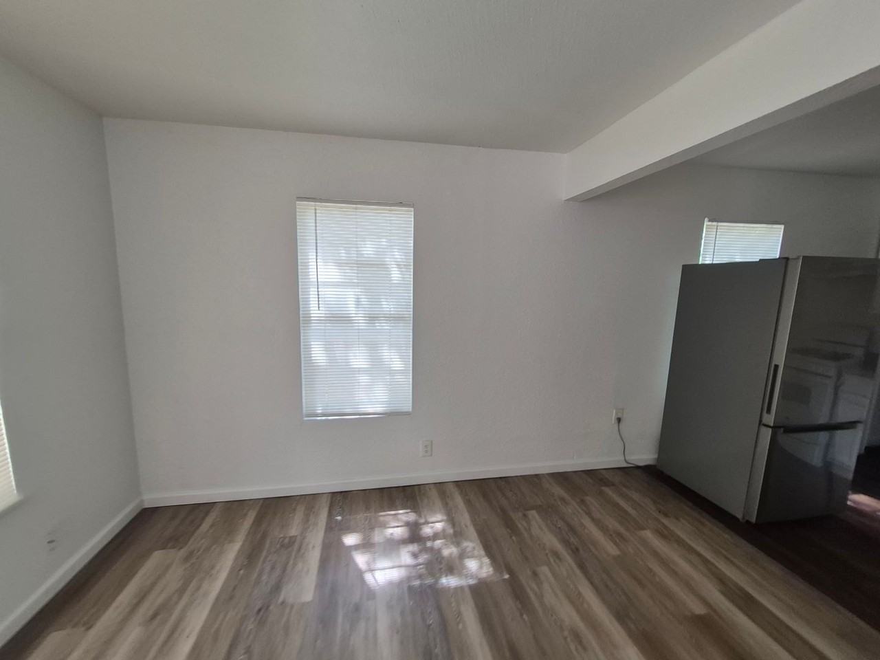 443 Bundy Street - Photo 3 of 24