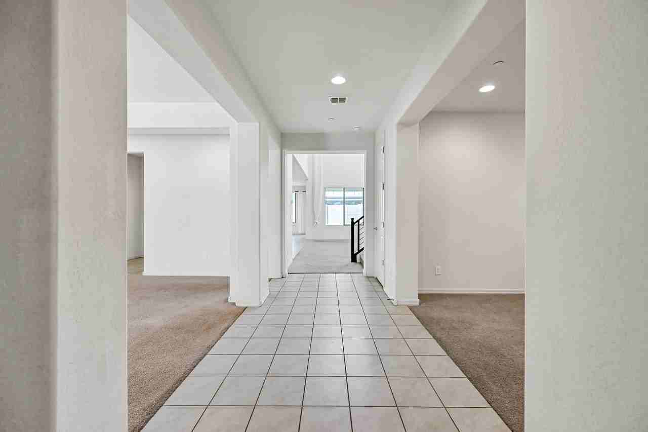 9648 East Timpani Lane - Photo 3 of 33