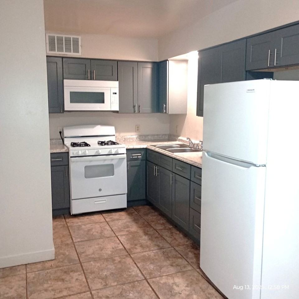 Treeview Apartments - Photo 4 of 26