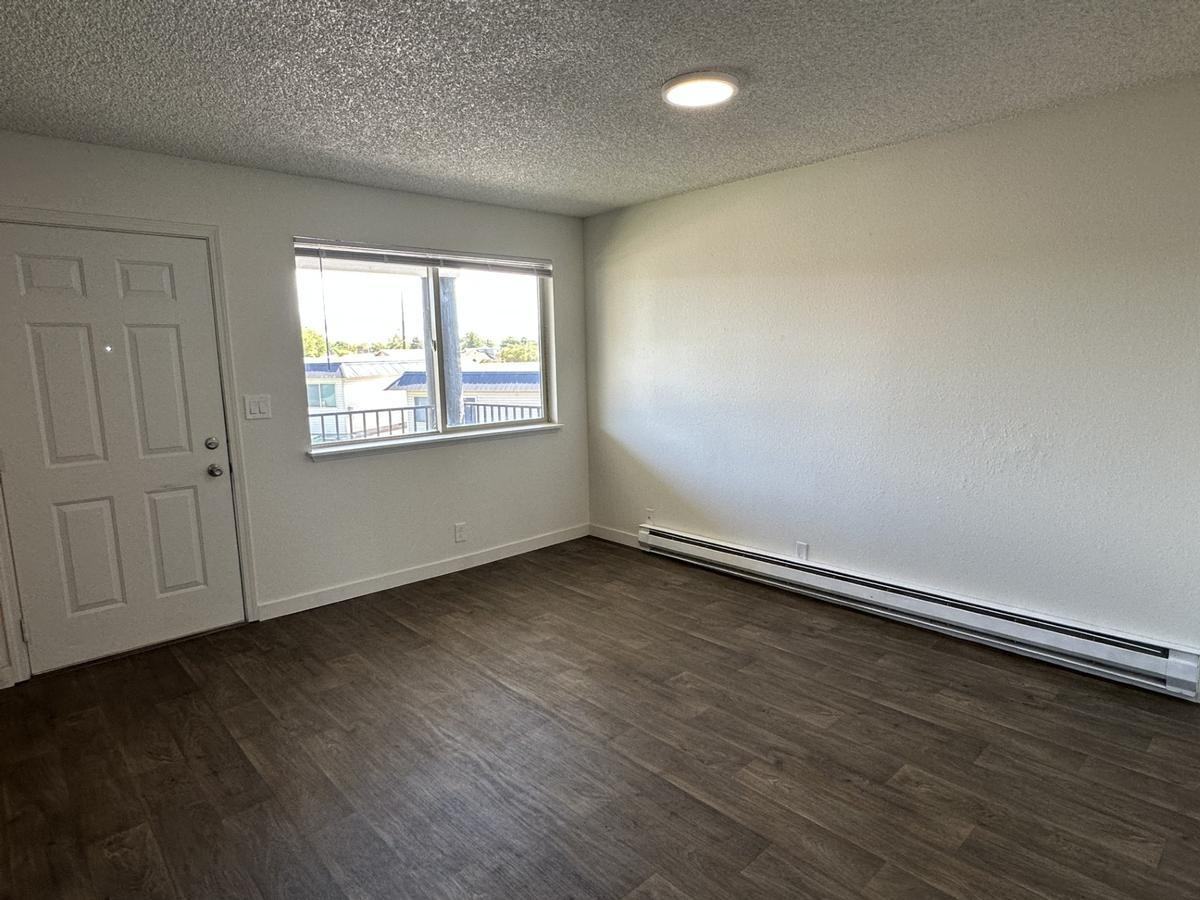 150 S Wilbur Ave - Photo 4 of 9