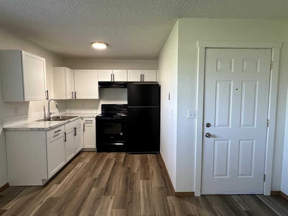 150 S Wilbur Ave - Photo 2 of 8