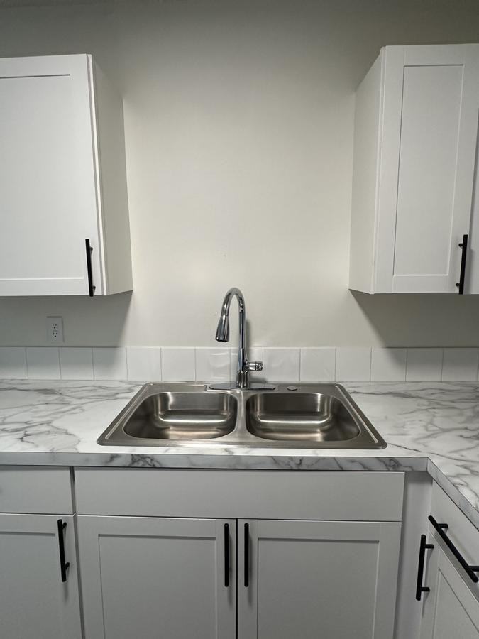 150 S Wilbur Ave - Photo 4 of 8