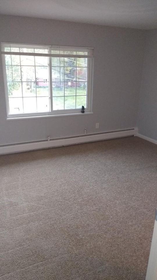 402 11th Street #5 - Photo 4 of 7