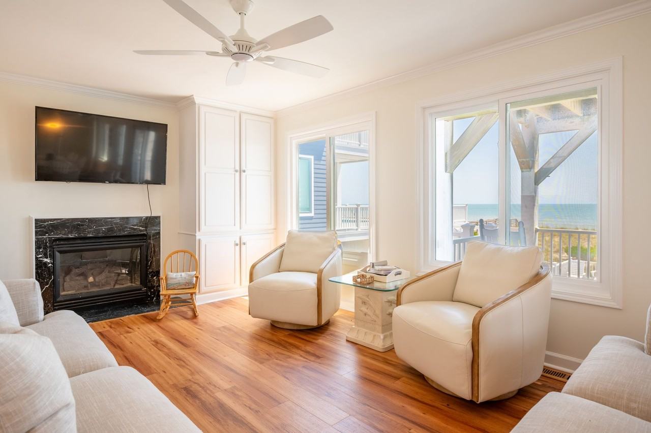 837 Kure Dreamin' @ 837 Fort Fisher Blvd S - Photo 2 of 26