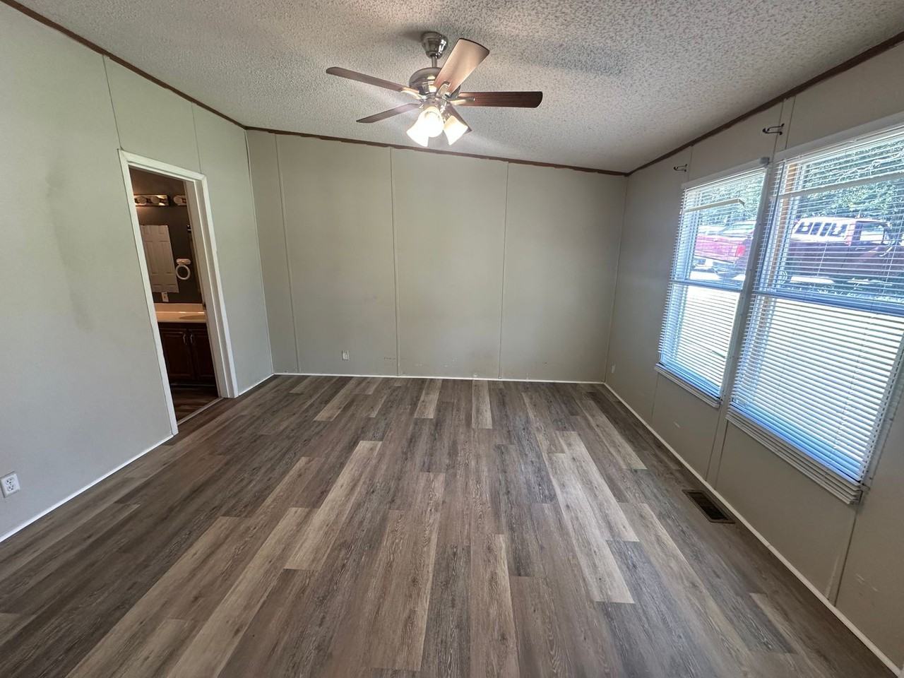 16521 Timberwood - Photo 5 of 24