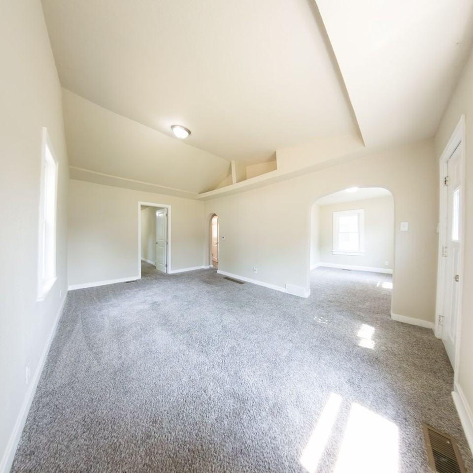 2826 Lyon St - Photo 2 of 14
