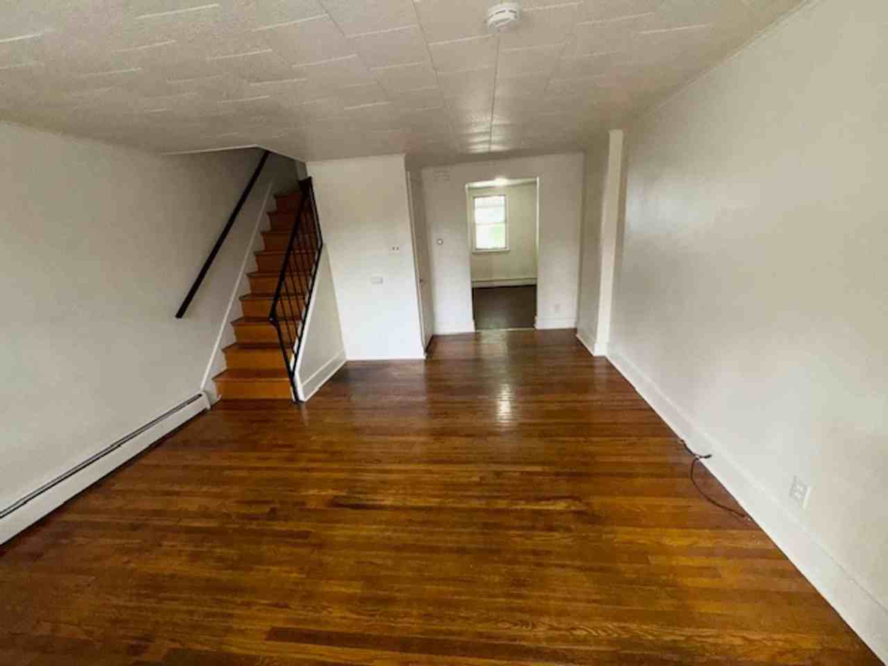 416 Fairview Ave - Photo 2 of 10