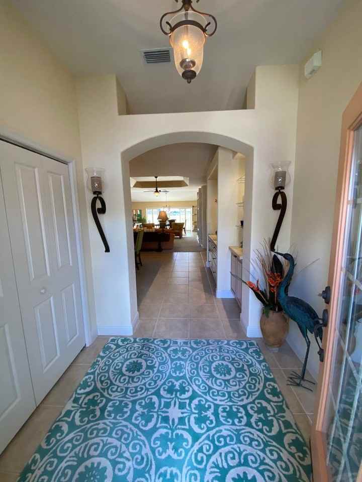 733 Winifred Way - Photo 3 of 50