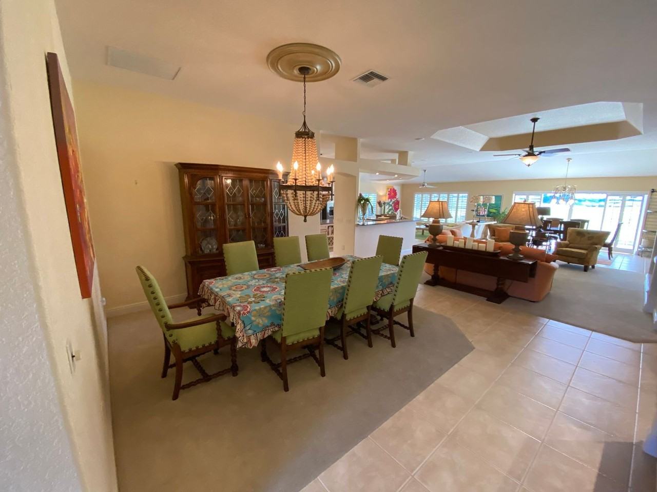 733 Winifred Way - Photo 4 of 50