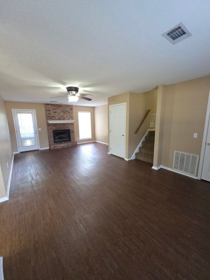 4230 Tanya Cir - Photo 2 of 28
