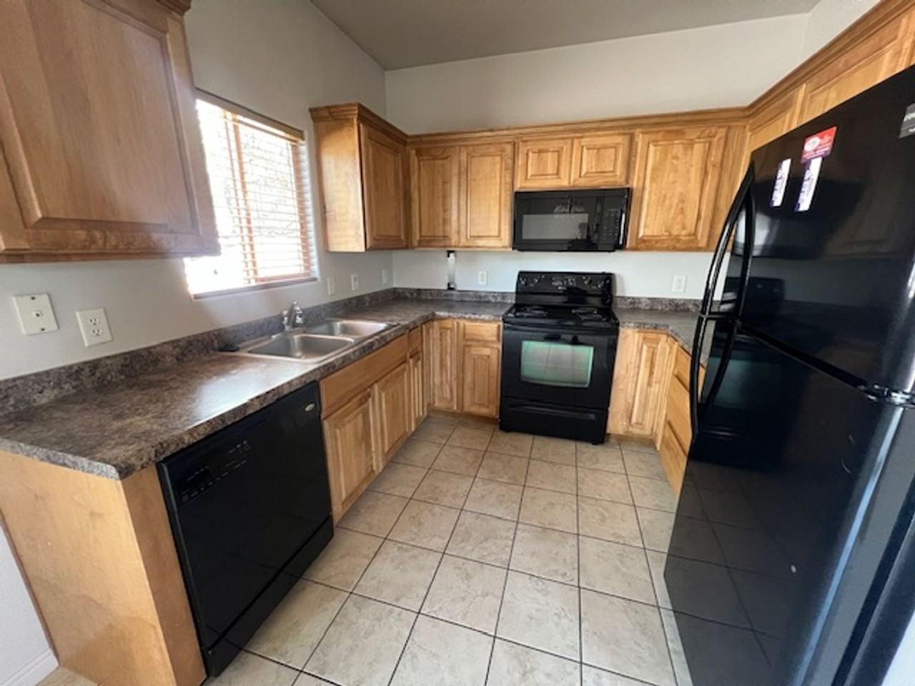 441 N 2480 W - Photo 4 of 13