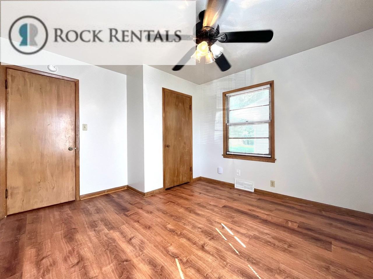 1606 E 5th Ave - Photo 3 of 10