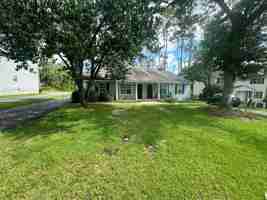 featured image of 4 Westbrook Cir Apt A #Apt A